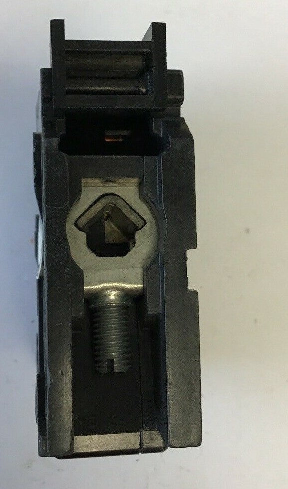 CUTLER HAMMER GHQ1020 QUICKLAG 20AMP CIRCUIT BREAKER 120/240VAC***LOTOF10***
