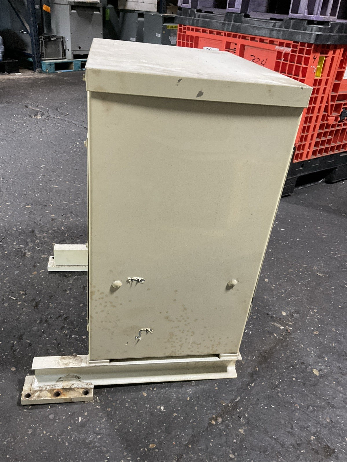 EGS HEVI-DUTY ET2H30S 30KVA 3PH 60HZ HV 480D LV208Y/120 LV AMPS 84 TRANSFORMER