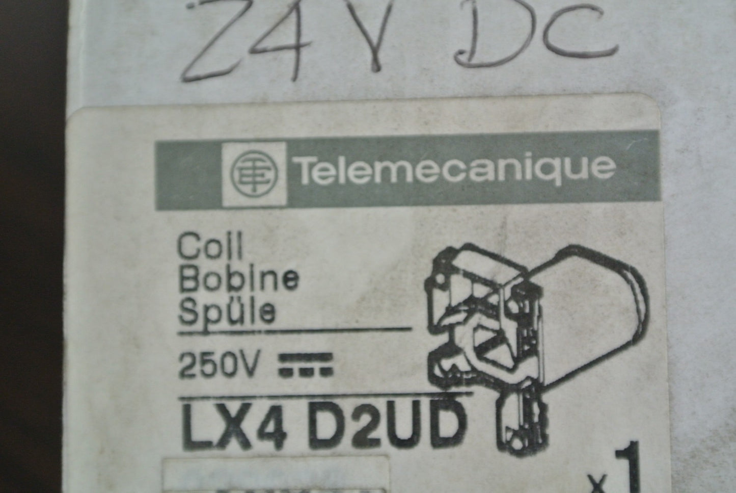 TELEMECANIQUE LX4 D2BD - COIL - 24VDC - NEW SURPLUS in D2UD BOX