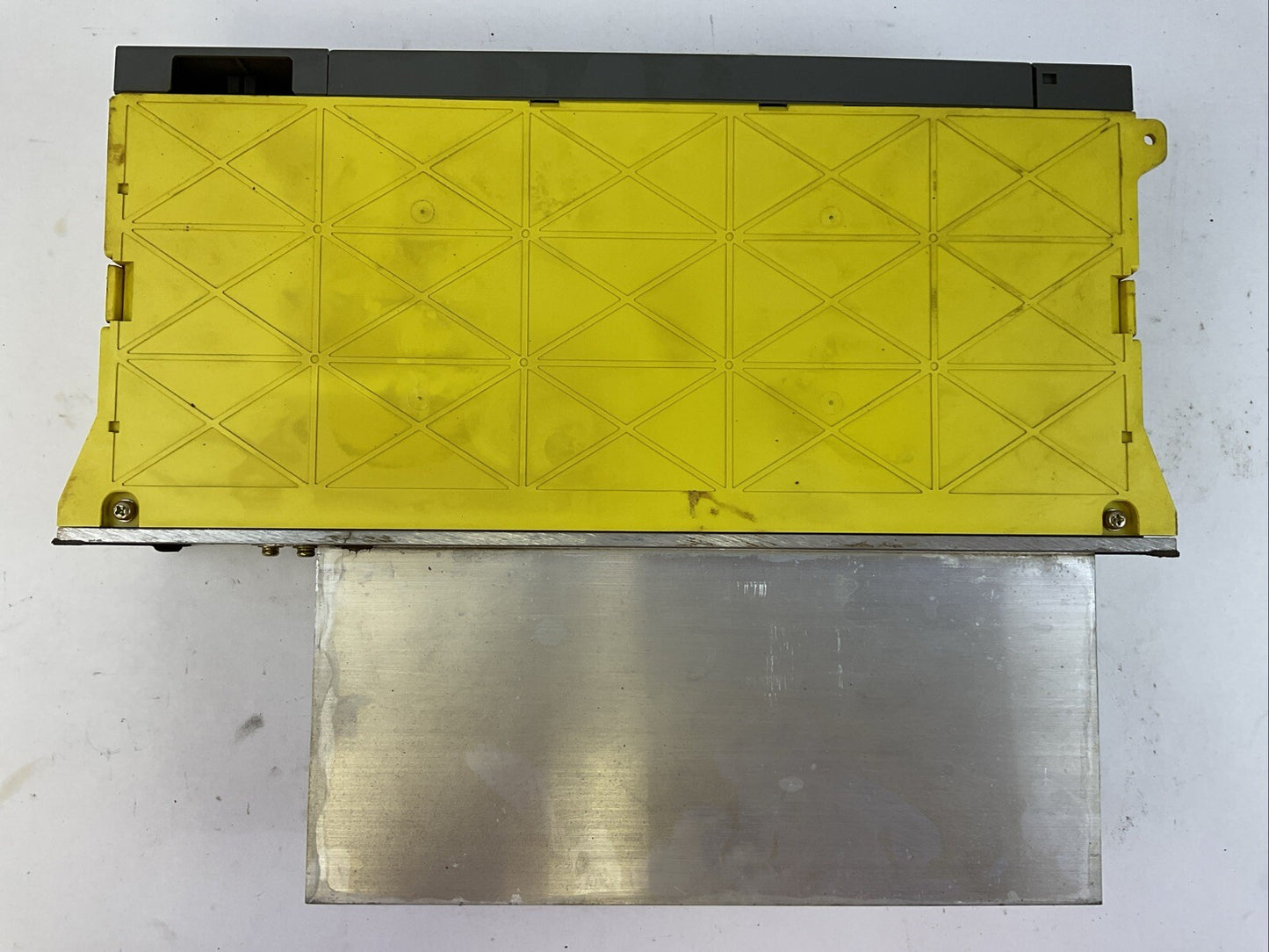 FANUC A06B-6077-H111 POWER SUPPLY SER C INPUT 200-230VAC 49A OUTPUT 283-325VDC