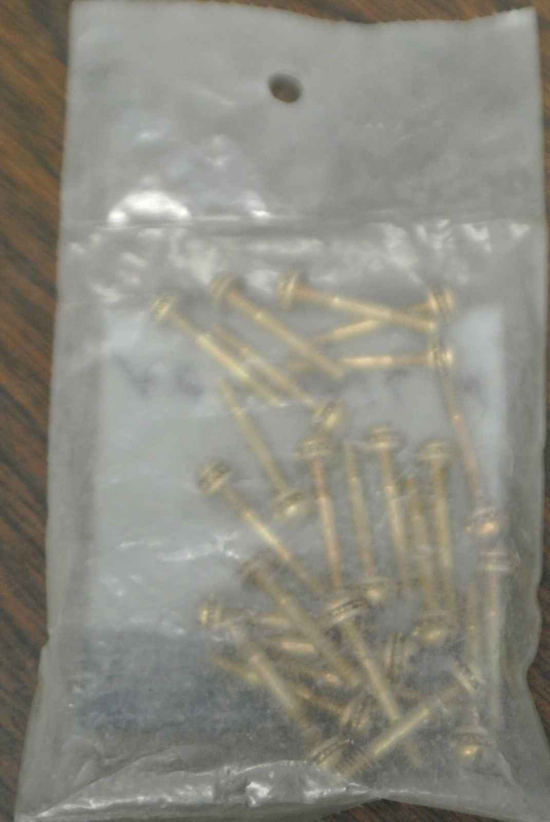 BAG of 24 / ALLEN-BRADLEY M7147 / SCREWS / M-7147 / NEW SURPLUS