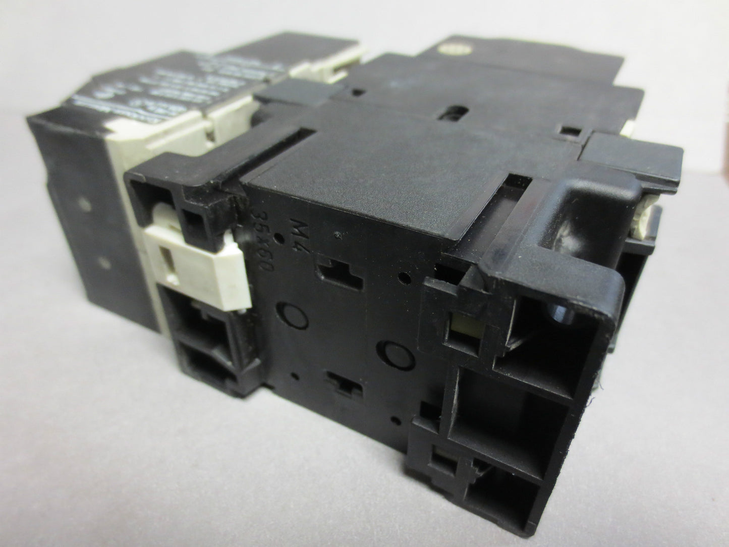 KLOCKNER-MOELLER DIL 00 M-10 + 22 DIL + Z 00-1,6 RELAY / CONTACTOR ASSEMBLY