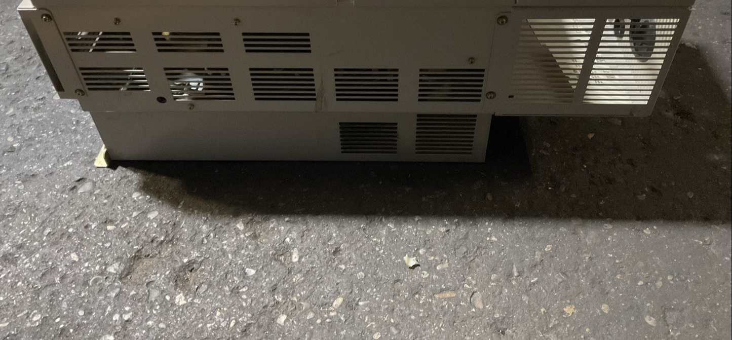 YASKAWA CIMR-F7U4055 AC DRIVE OUTPUT 0-480VAC 3PH HD 112A 85kVA ND 125A 95kVA