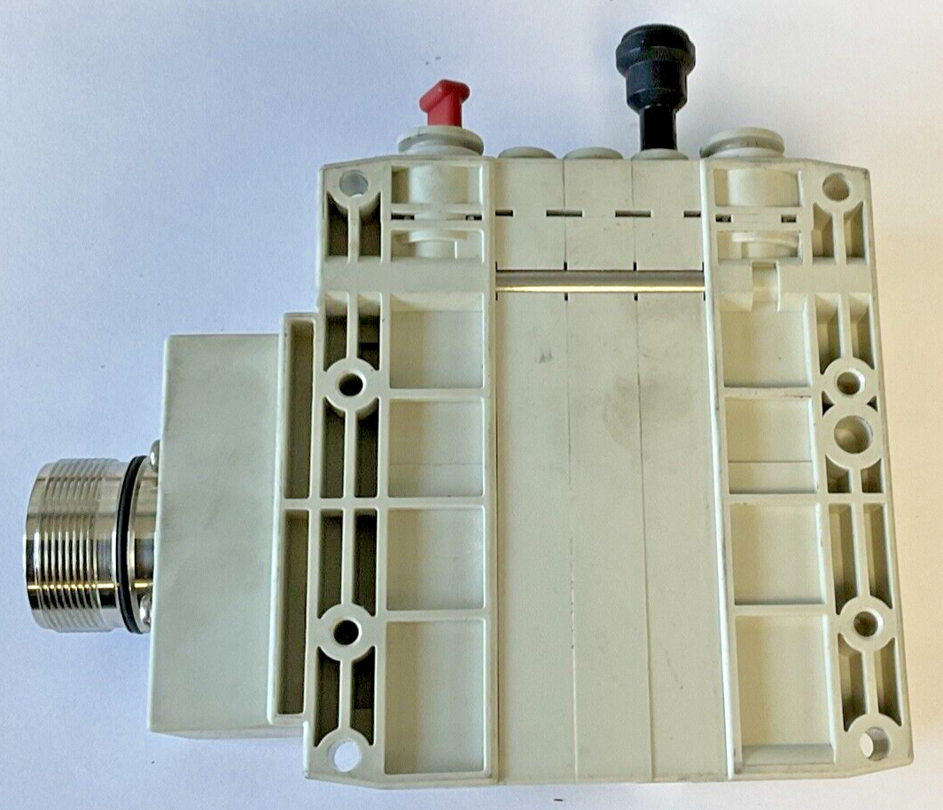 SMC SS5V1-W10CD-03B-C6 MANIFOLD