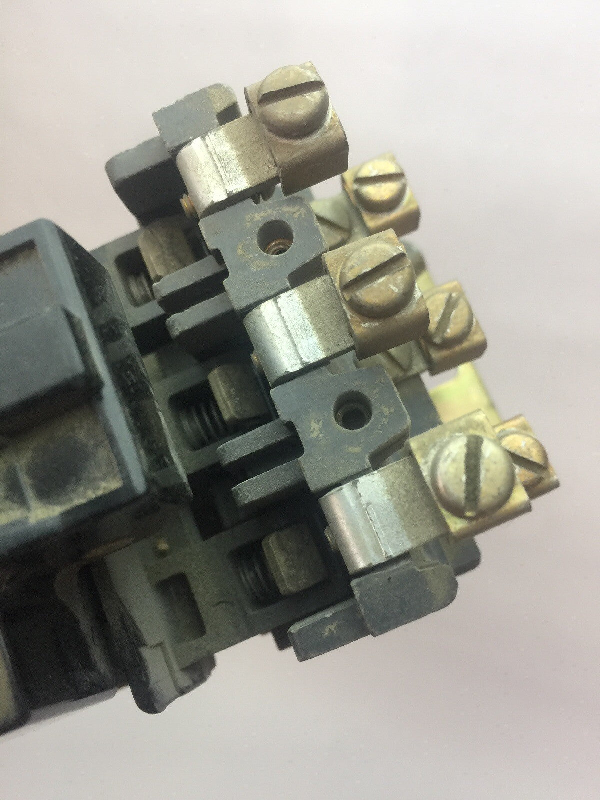 ALLEN BRADLEY X233635 CONTACTOR 600VAC 18AMP SER K SIZE 0 70A81 COIL 600V 60HZ