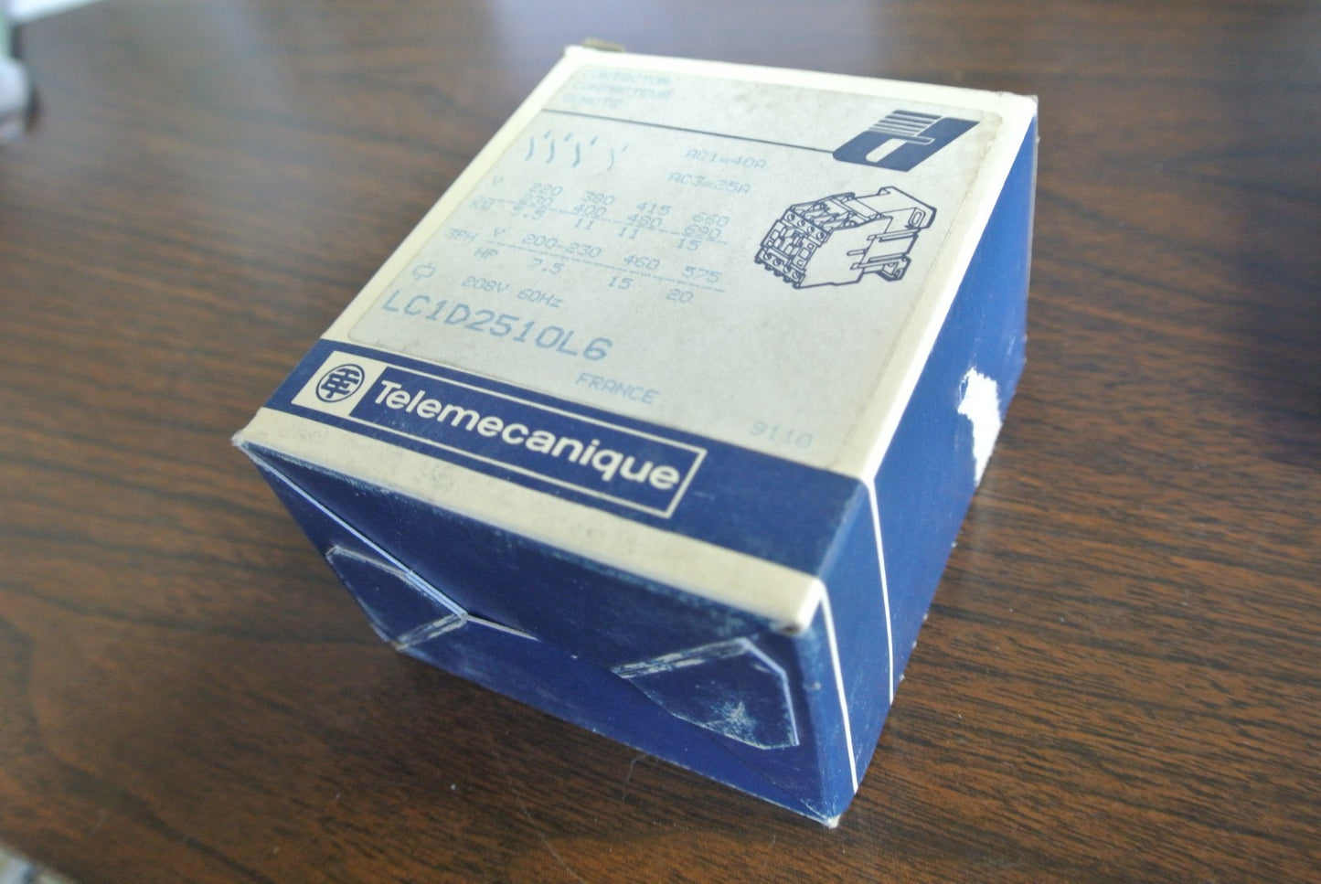 TELEMECANIQUE LC1D2510L6 - CONTACTOR - 208V, 60Hz - 11kW-380/415V, 15HP-460V