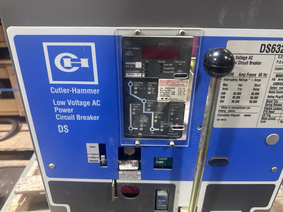 CUTLER HAMMER DS632 CIRCUIT BREAKER 3200 AMP 635V W/DIGITRIP RMS 810 S86LSIG (D)