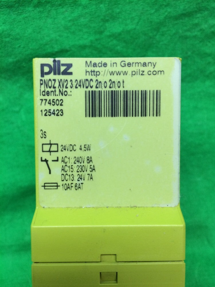 PILZ SAFETY RELAY PNOZXV2 24VDC