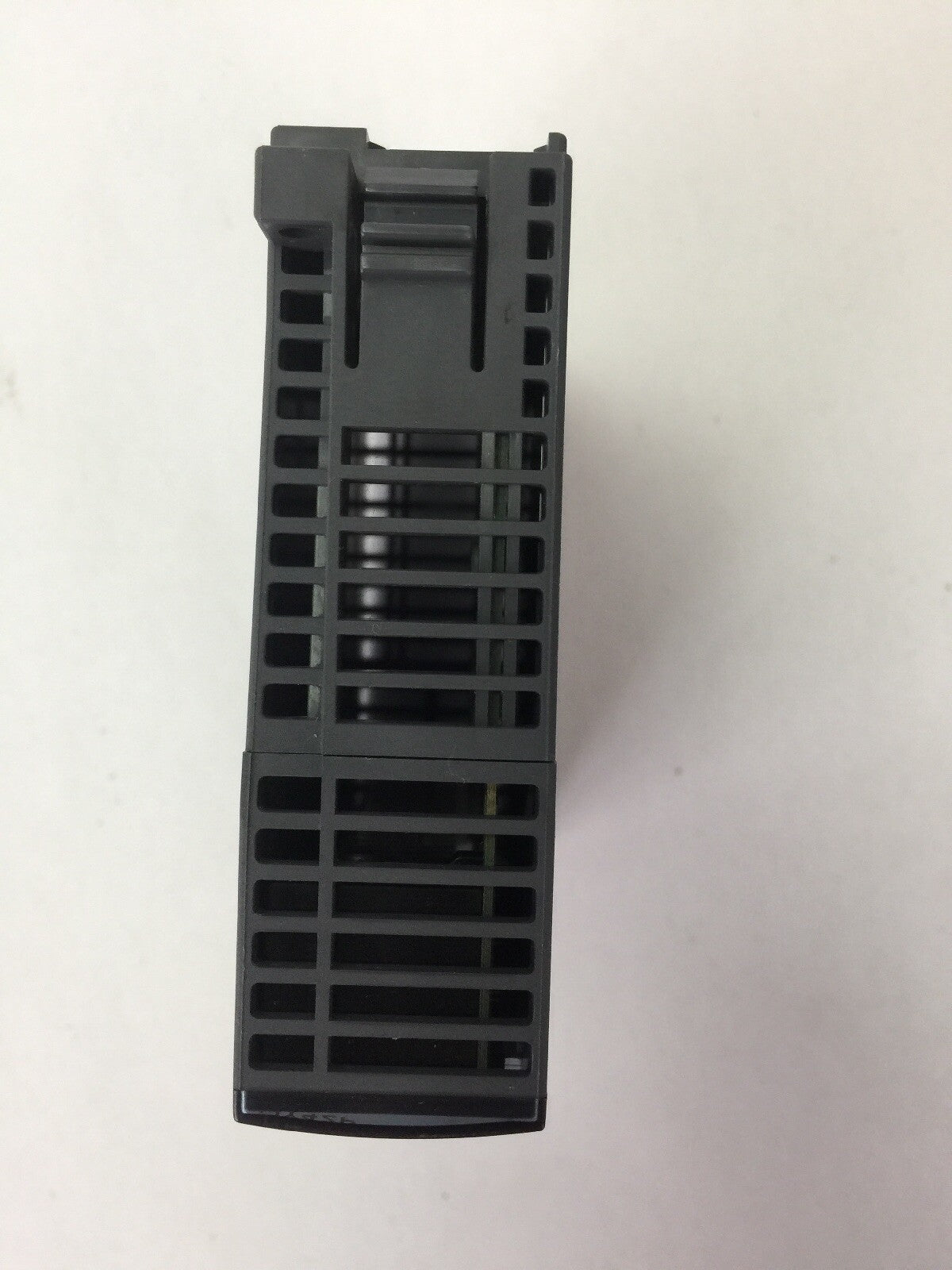 MITSUBISHI QY42P OUTPUT UNIT MELSEC-Q 12/24VDC 0.1A 5VDC 0.15A