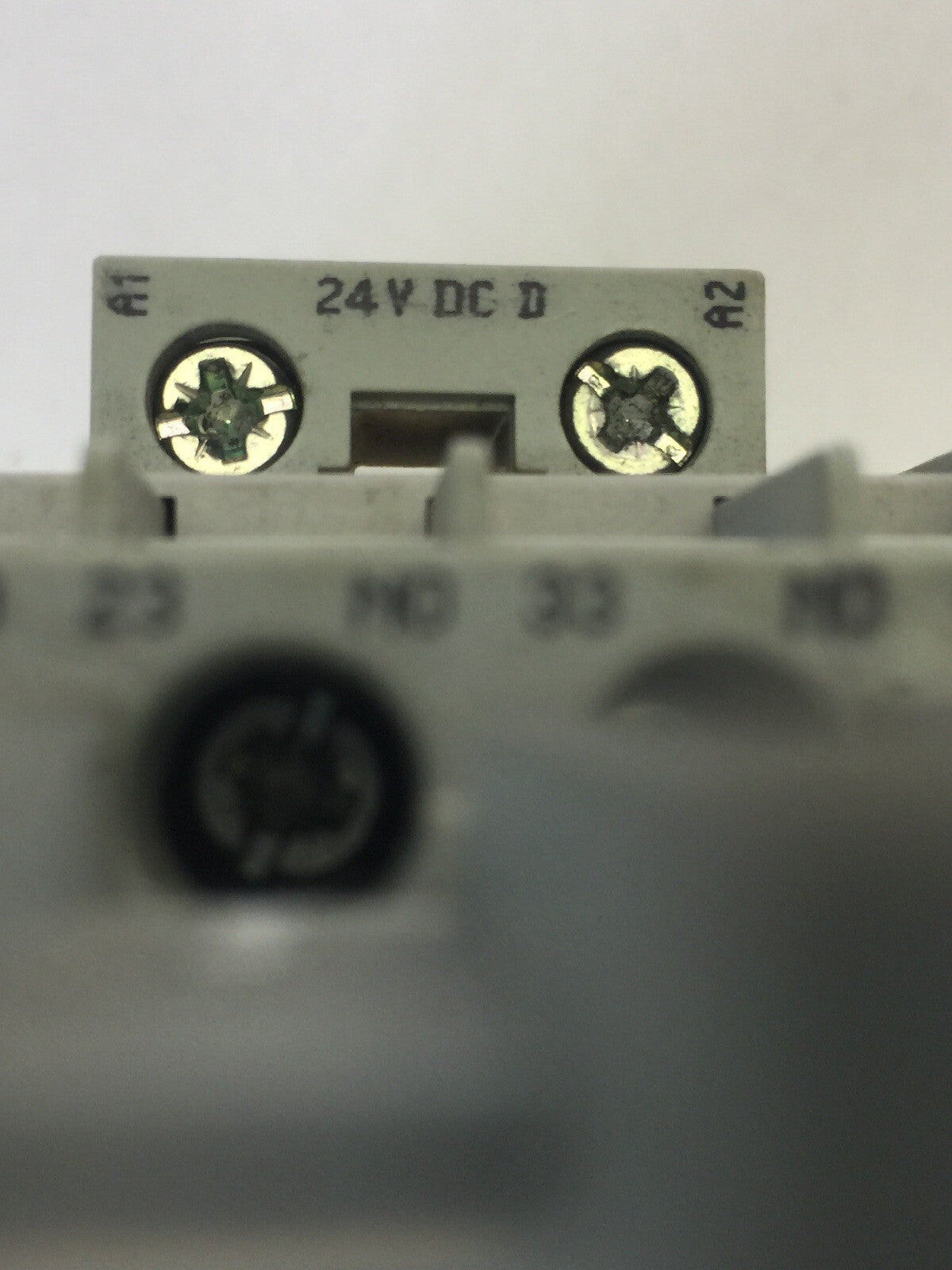 ALLEN BRADLEY 700-CF400D* CONTACTOR 600VAC 25A COIL 24VDC 100-F