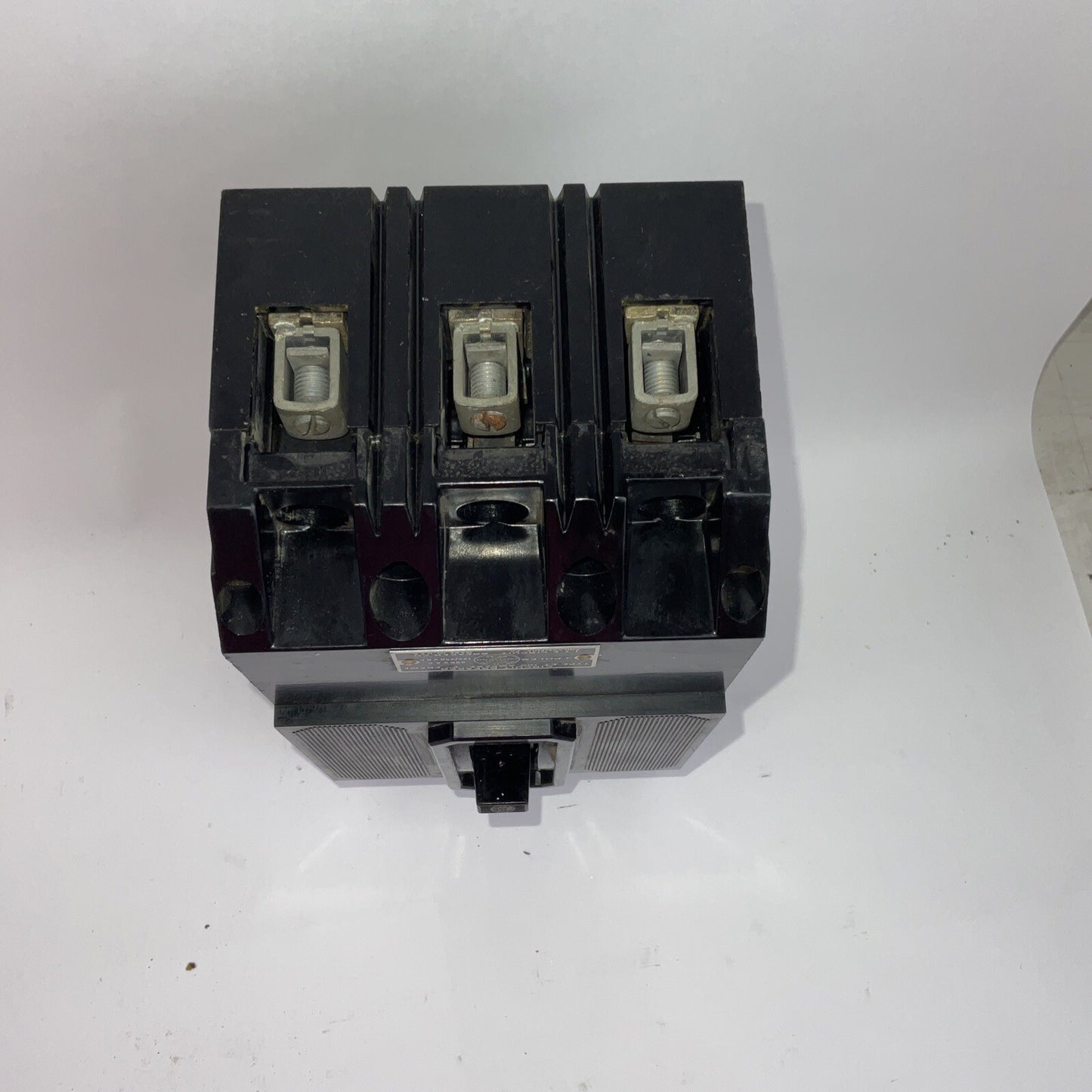 ITE ET-4032 CIRCUIT BREAKER 20A 600VAC 120/250VDC 3POLE F FRAME