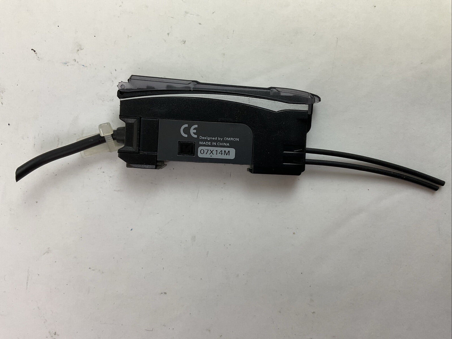 OMRON E3NX-FA11 PHOTOELECTRIC SENSOR 10-30VAC