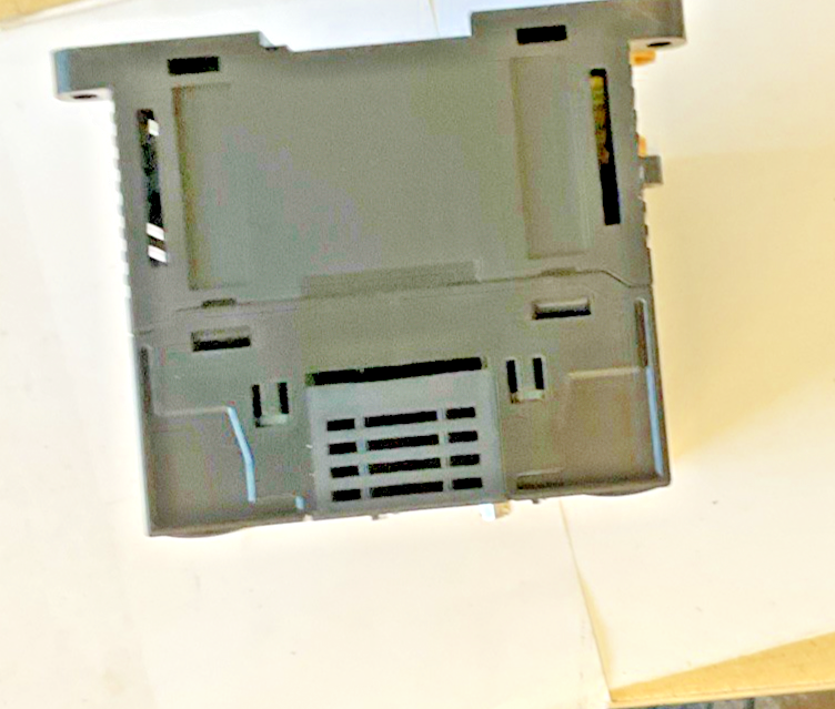 OMRON CP1L-M60DR-A PROGRAMMABLE CONTROLLER VER.1.0 240VAC 50/60HZ 50VA 24VDC