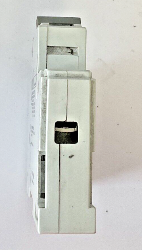 ALLEN BRADLEY 1492-CB1 G030 CIRCUIT BREAKER 3A SER.C 1/3HP 277VAC 1PH**LOTOF4**