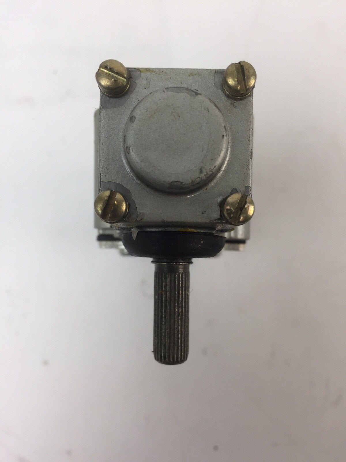 WESTINGHOUSE RRLAA1 OIL TITE LIMIT SWITCH 600VAC 10 AMP