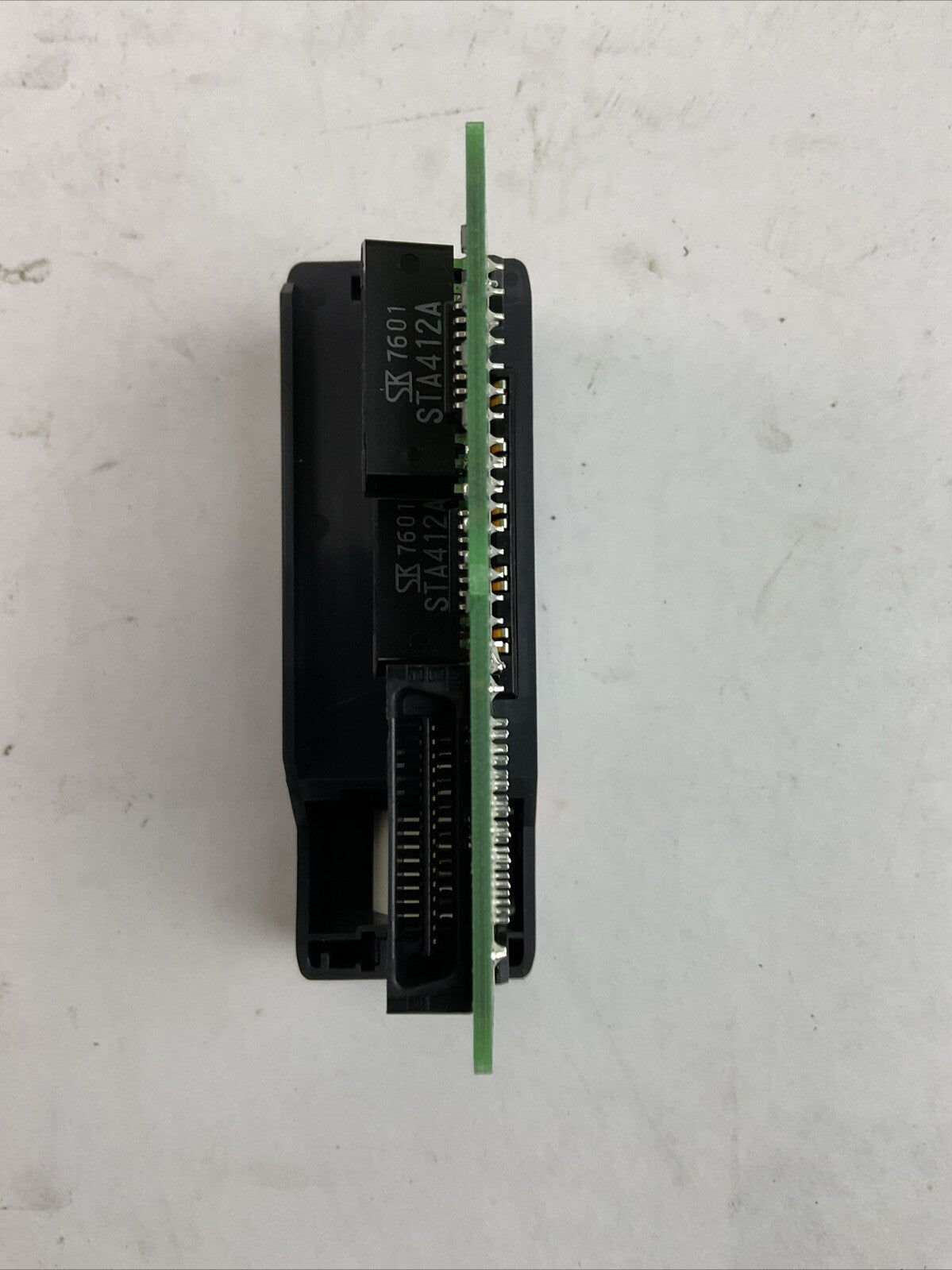 AUTOMATION DIRECT D2-08TD1 OUTPUT MODULE 12-24VDC