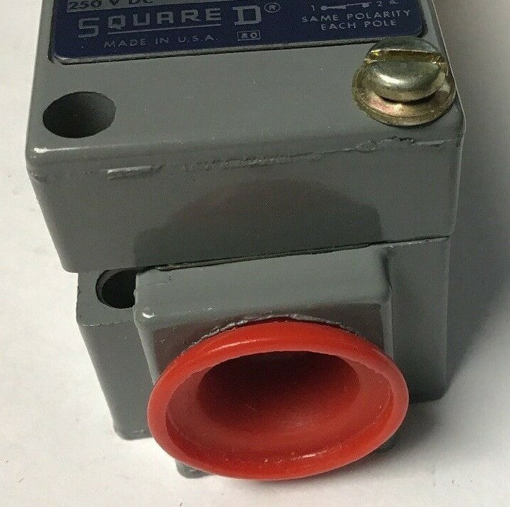 SQUARE D CLASS 9007 B62G SER.B HEAVY DUTY LIMIT SWITCH