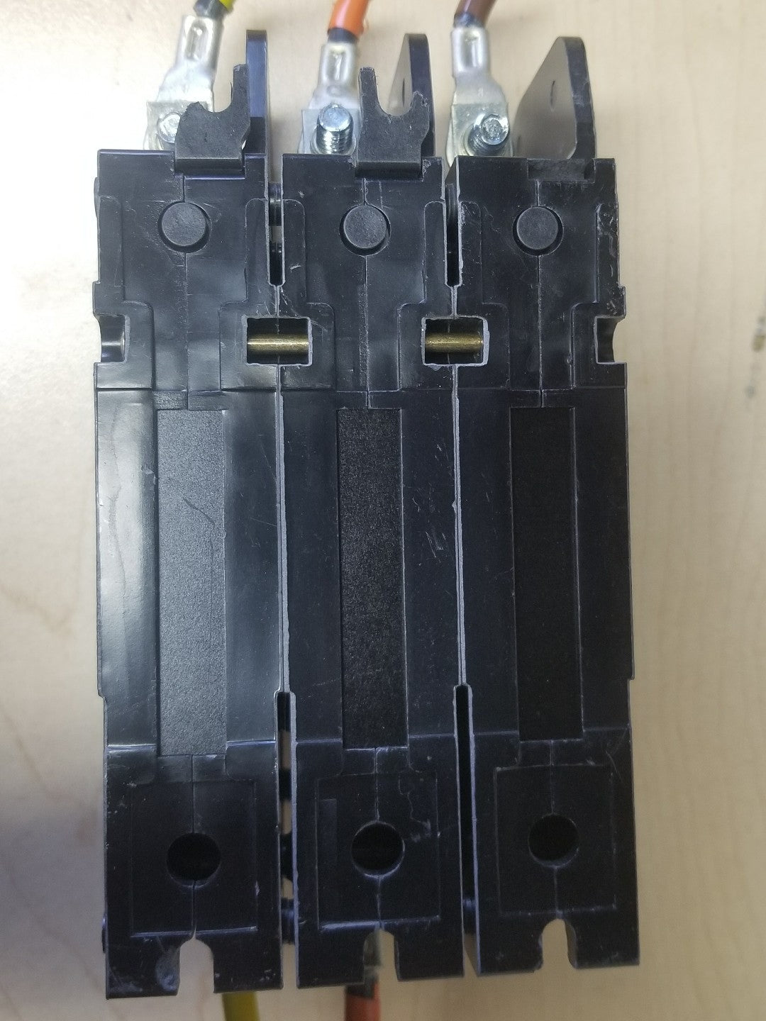 EATON / HEINEMANN CF3-Z229-14 CIRCUIT BREAKER - 600V, 193A LRA, 36.3A FLA