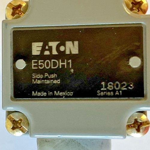 CUTLER HAMMER E50SB SWITCH BODY SER A1 E50RB RECEPTACLE SER A2 W/E50DH1 HEAD