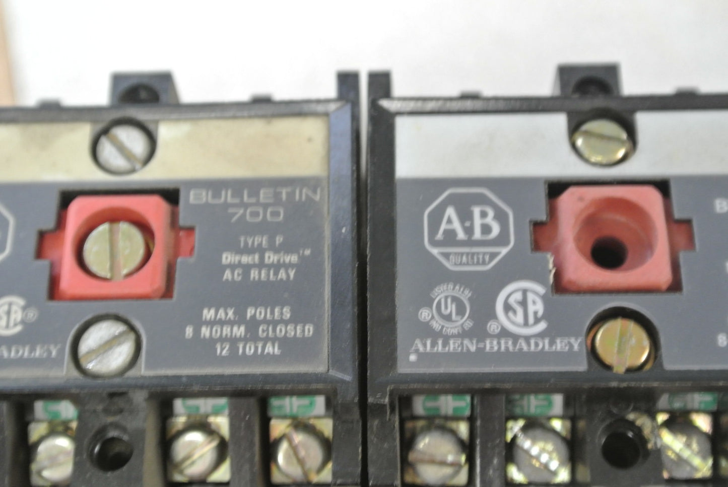 ALLEN-BRADLEY 700-P400A1 Ser. B - AC RELAY