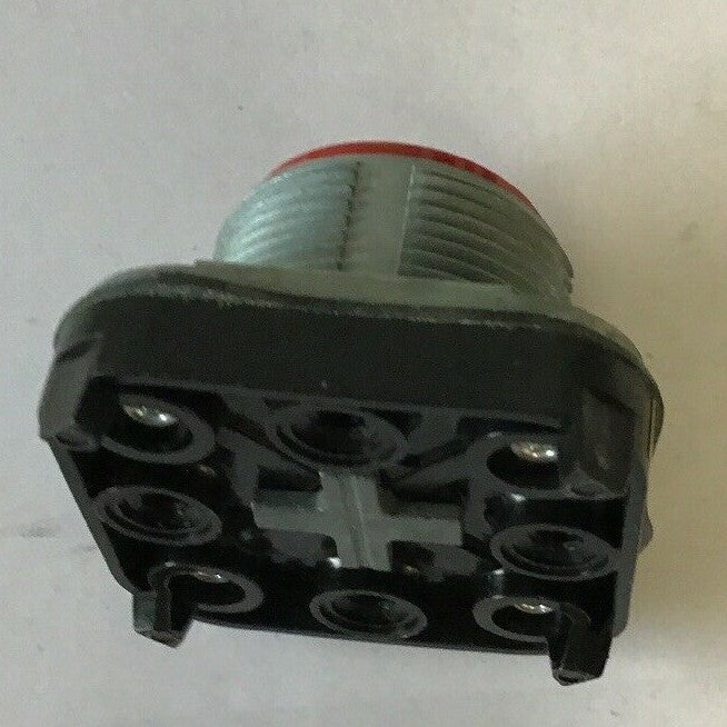 ALLEN BRADLEY 800T-A6 PUSH BUTTON FLUSH HEAD RED SERIES T TYPE4,13