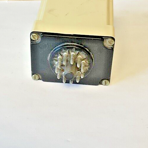 SQUARE D JCK-25V20 OFF RELAY CLASS 9050 120VAC/110VDC 1.5-180 SEC