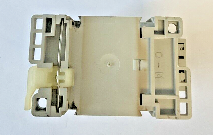 ALLEN BRADLEY 300-AOE*930 SER.C CONTACTOR W/ 100F SER.B