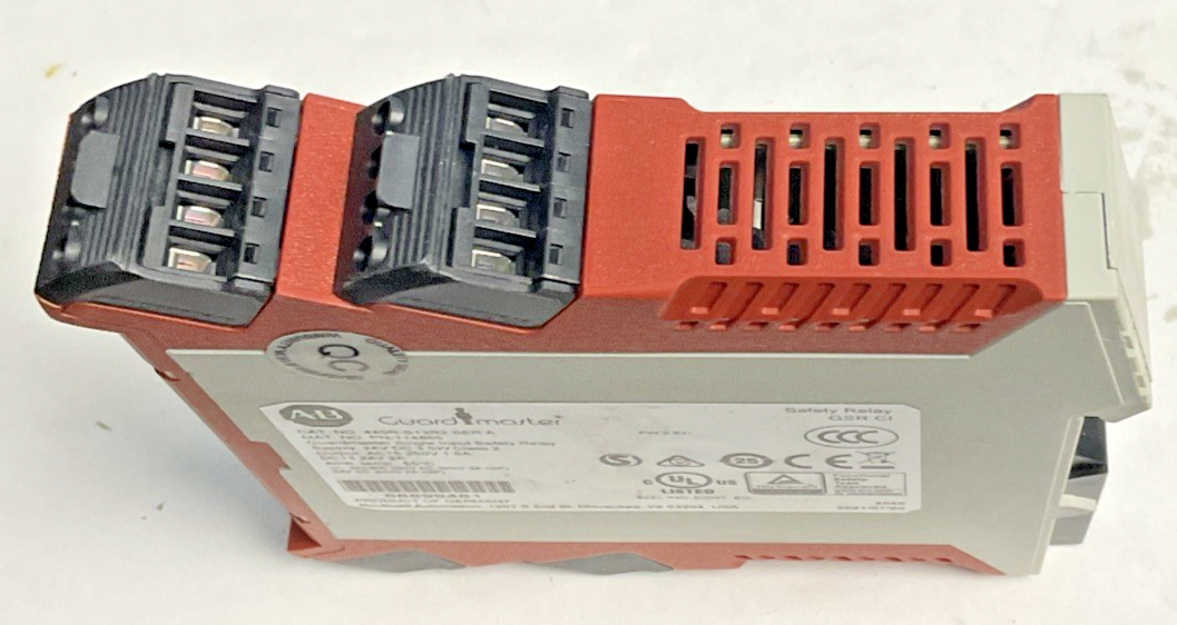 ALLEN BRADLEY 440R-S16R2 SAFETY RELAY SER.A 24VDC 3.5W FW:2.01