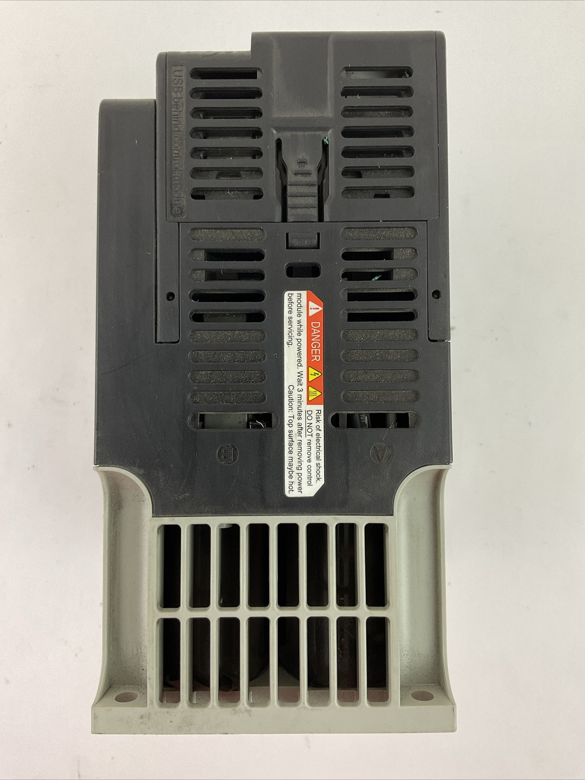 ALLEN BRADLEY 25B-D010N114 AC DRIVE FRN 1.003 SER A OUTPUT 0-460VAC