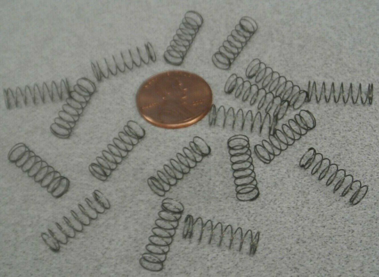 LOT of 18 / ALLEN-BRADLEY B-33152 SPRINGS / REPLACEMENT PARTS / NEW SURPLUS