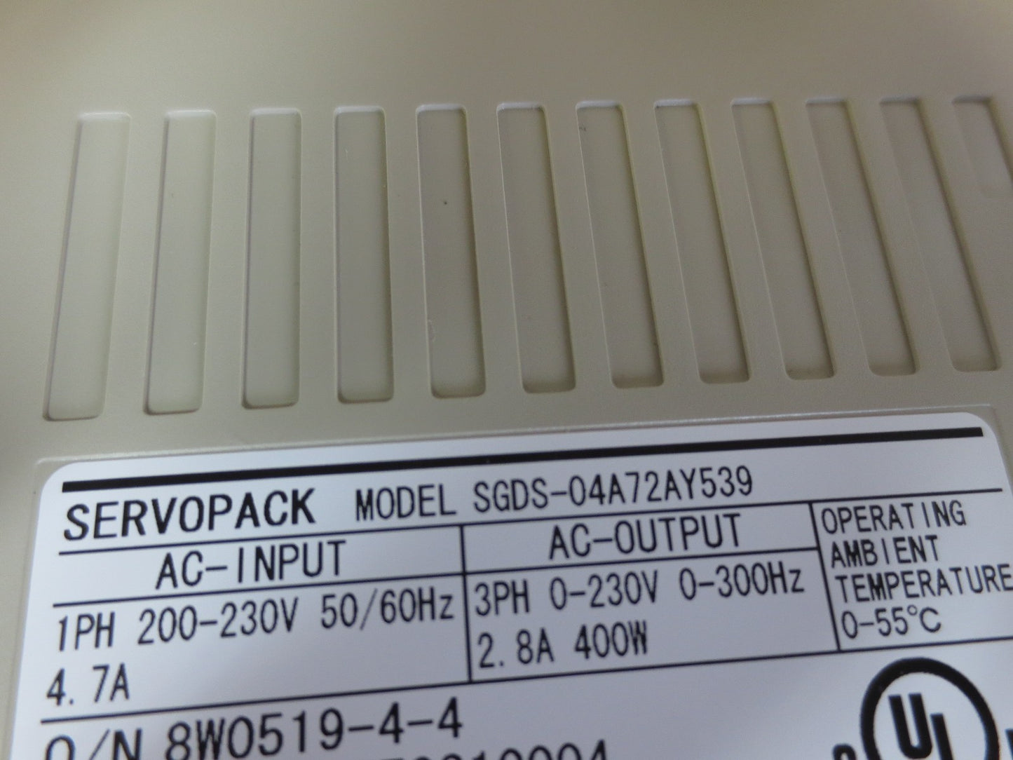 YASKAWA SGDS-04A72AY539 AC SERVOPACK OUTPUT: 0-23VAC, 0-300Hz 2.8A