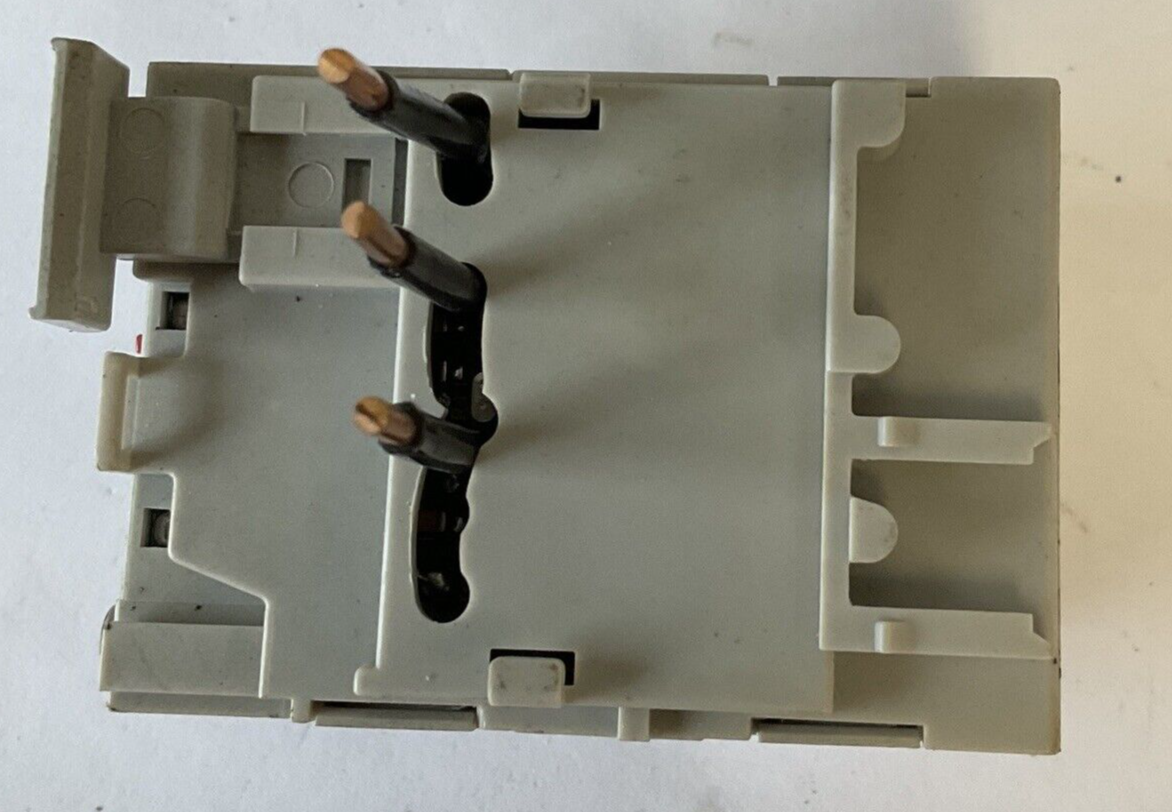 ALLEN BRADLEY 193-EA1EB OVERLOAD RELAY SER. B 1.6-5.0A TRIP CLASS 10