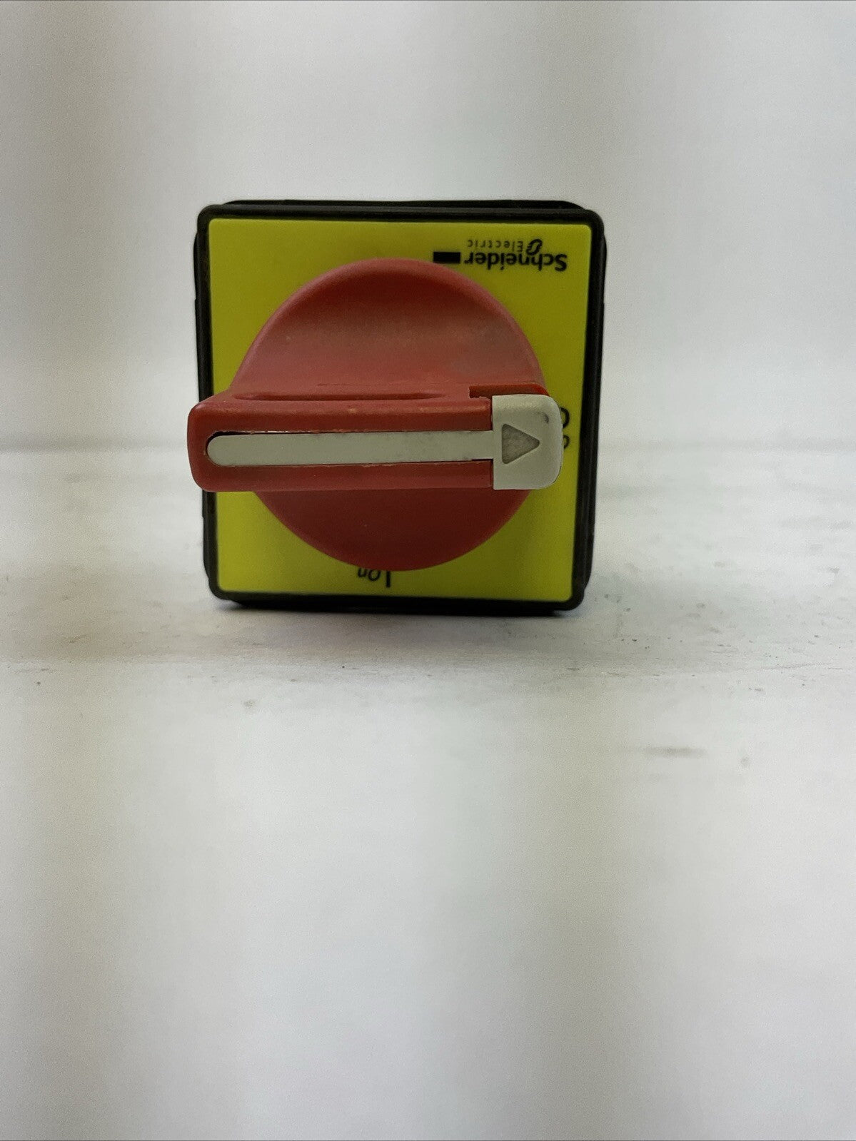 SCHNEIDER ELECTRIC 3R1101 V0 DISCONNECT SWITCH 600VAC 25A 3PH 10HP 3POLE