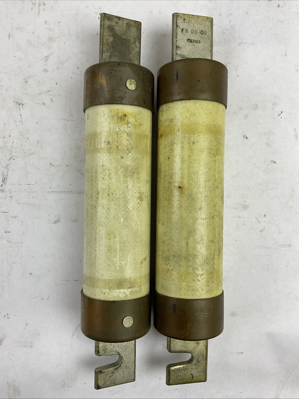 GOULD FERRAZ SHAWMUT TRS200R TRI-ONIC TIME DELAY RK5 FUSE 600VAC 200A (LOT OF 2)