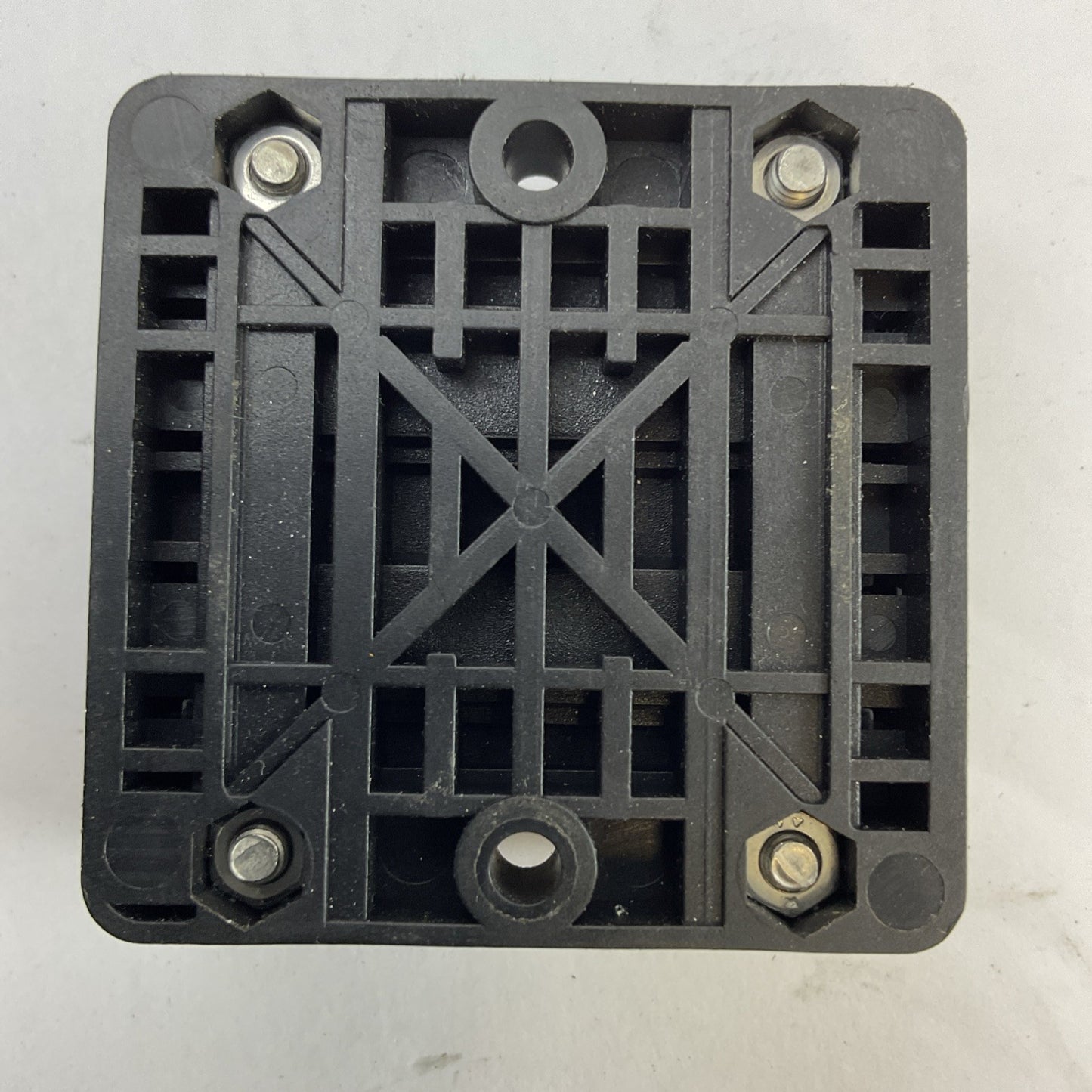 IFM E70600 AS INTERFACE QUAD AS-I SPLITTER 8A 11-30VDC CLASS 2