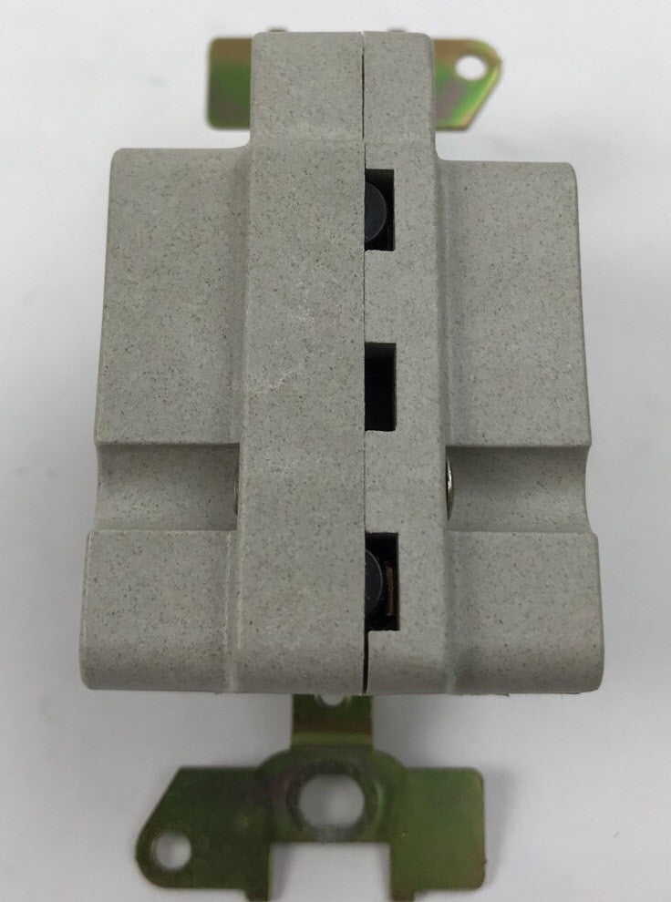 Seimens MMSK01 Manual Switch Max Voltage/HP 575VAC 3 HP 575VAC HP 1/3 Phase