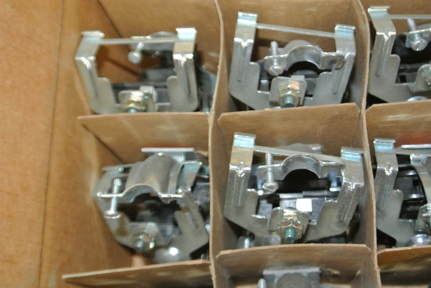 GENERAL ELECTRIC DATRP321 PLUG-IN TERMINAL for BUSWAY / NEW SURPLUS / 20A / 240V