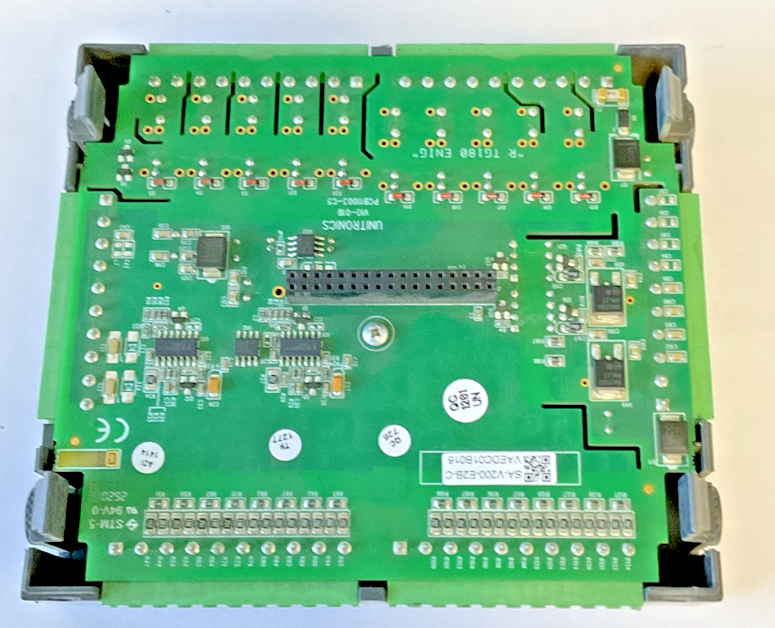 UNITRONICS V200-18-E2B LOGIC CONTROLLER 24VDC