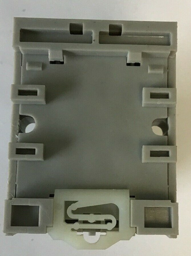ALLEN BRADLEY 700-HAX2Z24 RELAY 24VDC 250VAC 6A W/ 700-HN125 BASE ***LOTOF4***