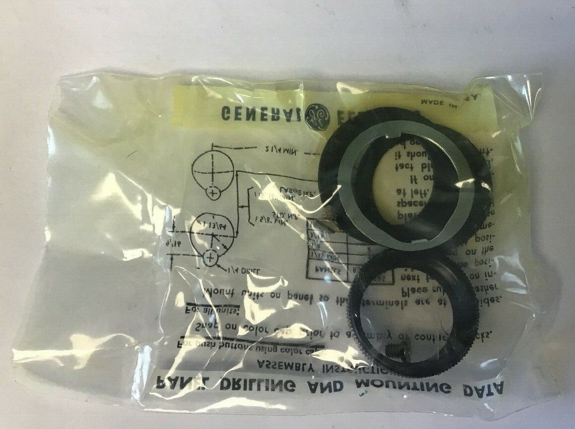 GE STANDARD PUSHBUTTON CR2940UA200B OPERATOR ONLY BLACK RING