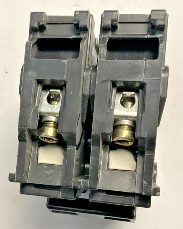 MURRAY MP220 CIRCUIT BREAKER 20A 2POLES 60HZ 240VAC****LOTOF3****
