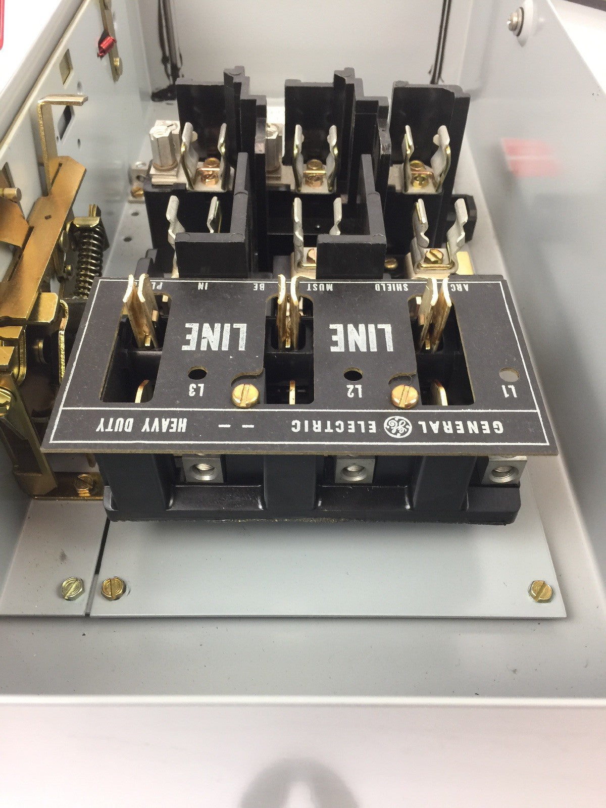 GE TH3322J SAFETY SWITCH 60A 240VAC 250VDC 3 FUSES