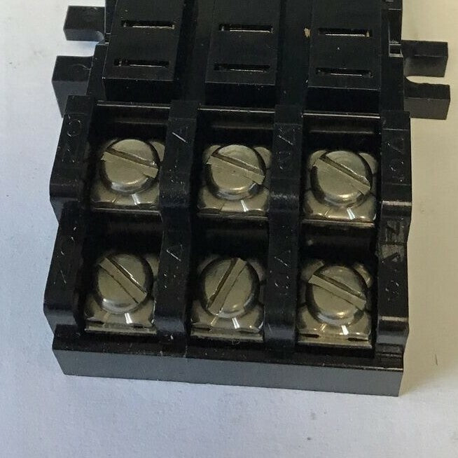 GOULD H50SL-711 RELAY SOCKET 10A 300V ****LOTOF25****