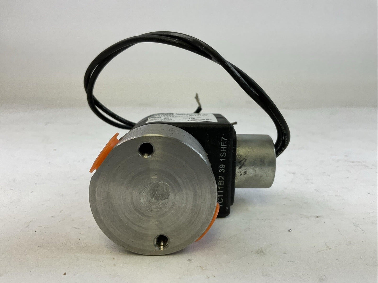 PARKER 71315SN2KNJ1N0C111B2 SOLENOID VALVE 24V 60HZ 860KPa 10WATTS 125PSI