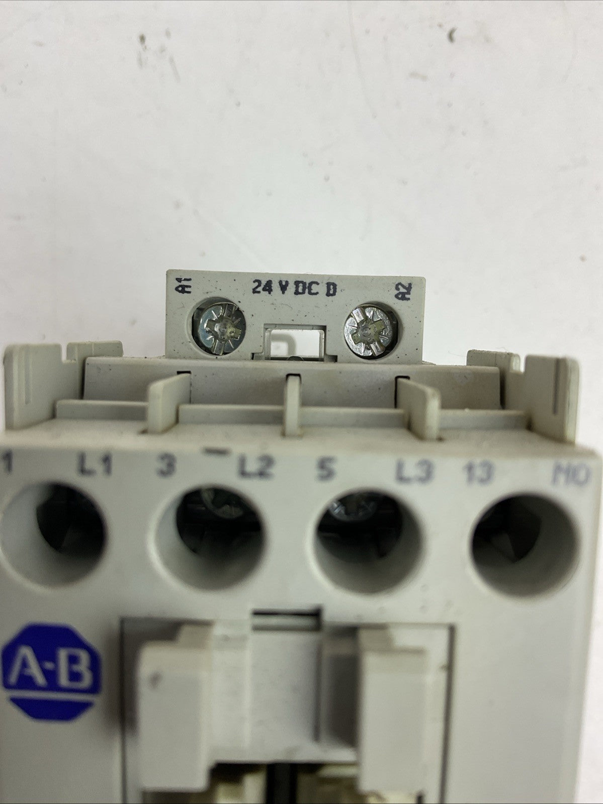 ALLEN BRADLEY STARTER(100-C09D*10 CONTACTOR 24VDC COIL+193-ED1CB RELAY 1.0-5.0A)