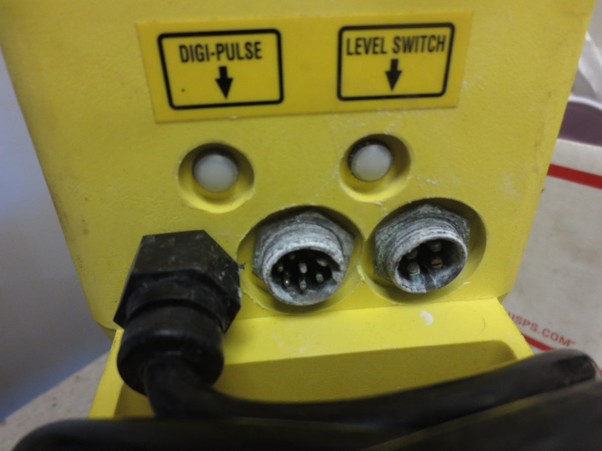 MILTON ROY LMI A971-155S MICROPROCESSOR DOSING PUMP - FOR PARTS or NOT WORKING