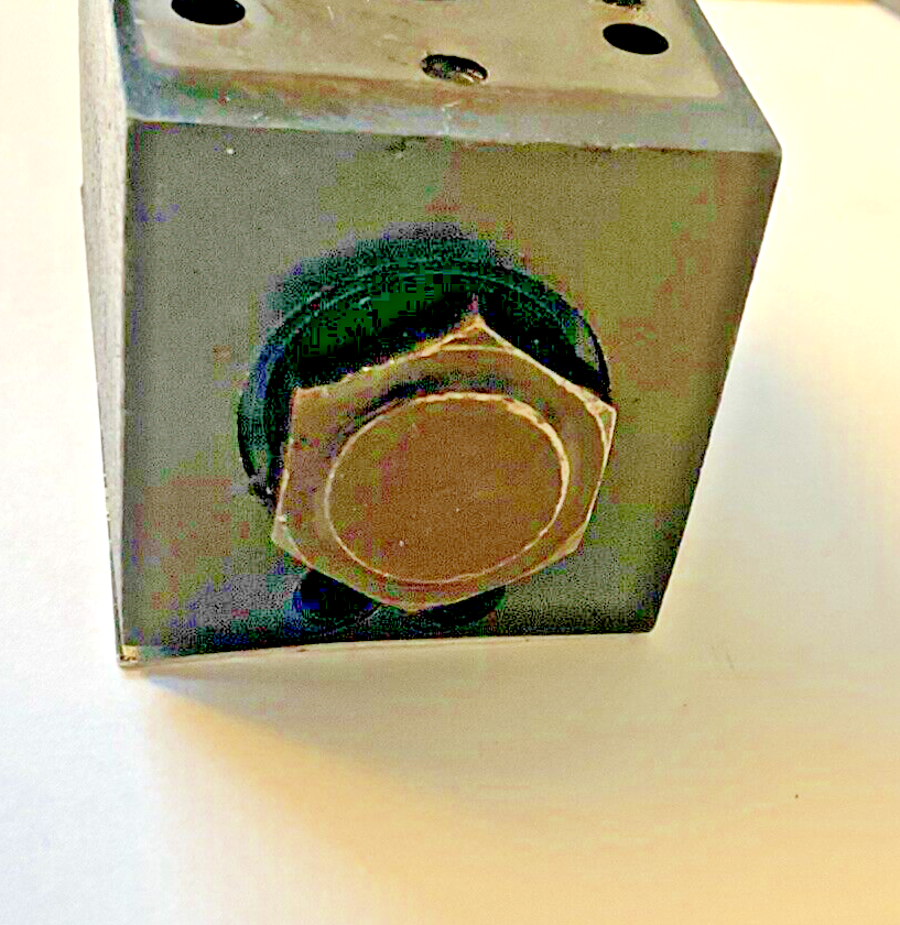 VICKERS DG4V-3S-2A-M-U-HL7-60-EN490 SOLENOID DIRECTION VALVE 3000PSI