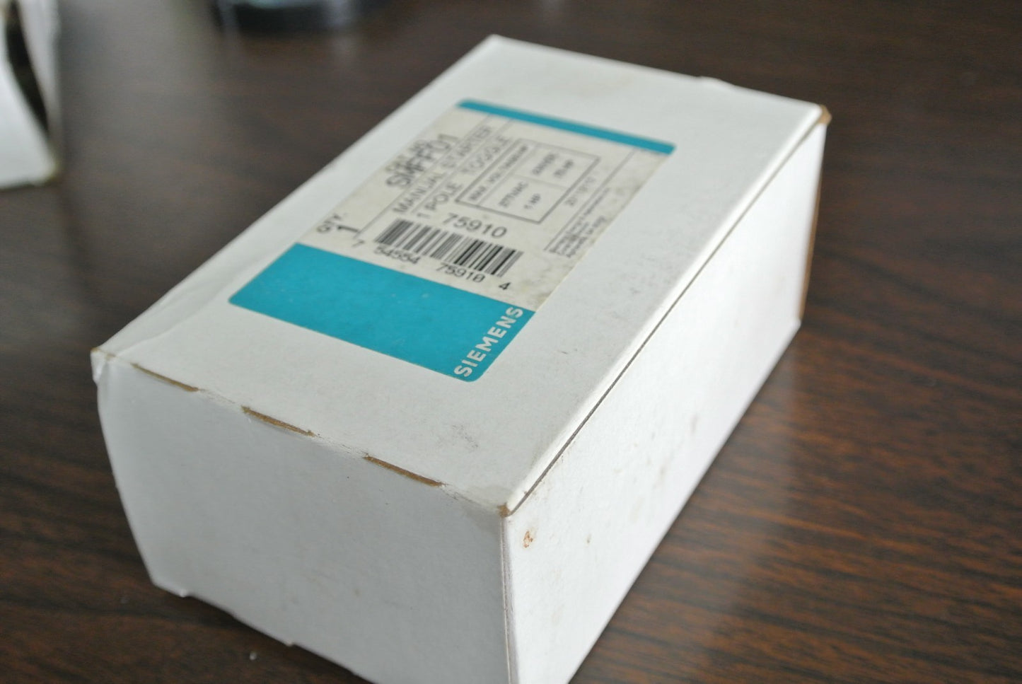SIEMENS SMFF01 - MANUAL STARTER - 1-POLE - TOGGLE - 277VAC, 230VDC NEW SURPLUS