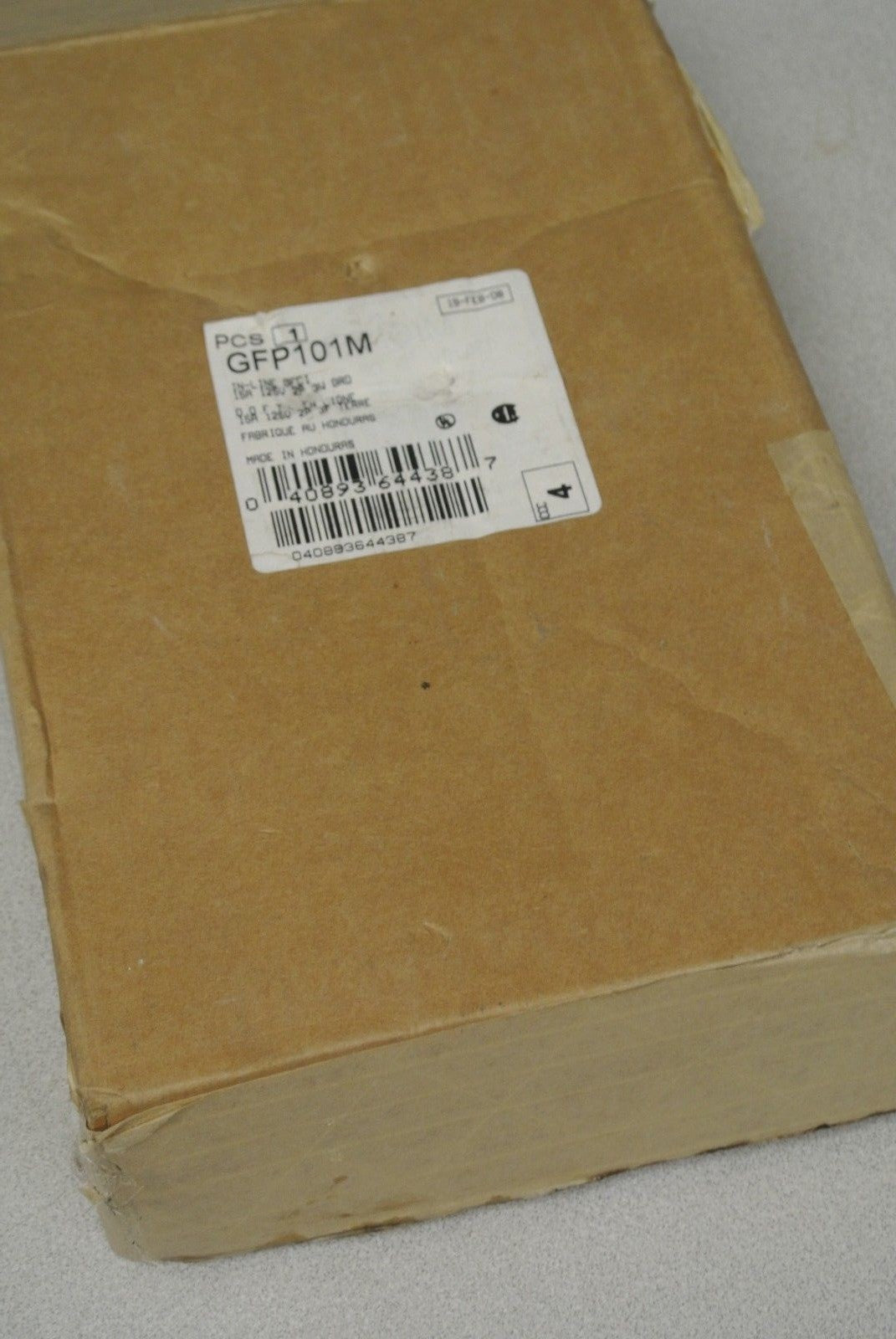 COOPER GFP101M IN-LINE GFCI / 15A / 125V / 2P / 3W GRD / NEW SURPLUS
