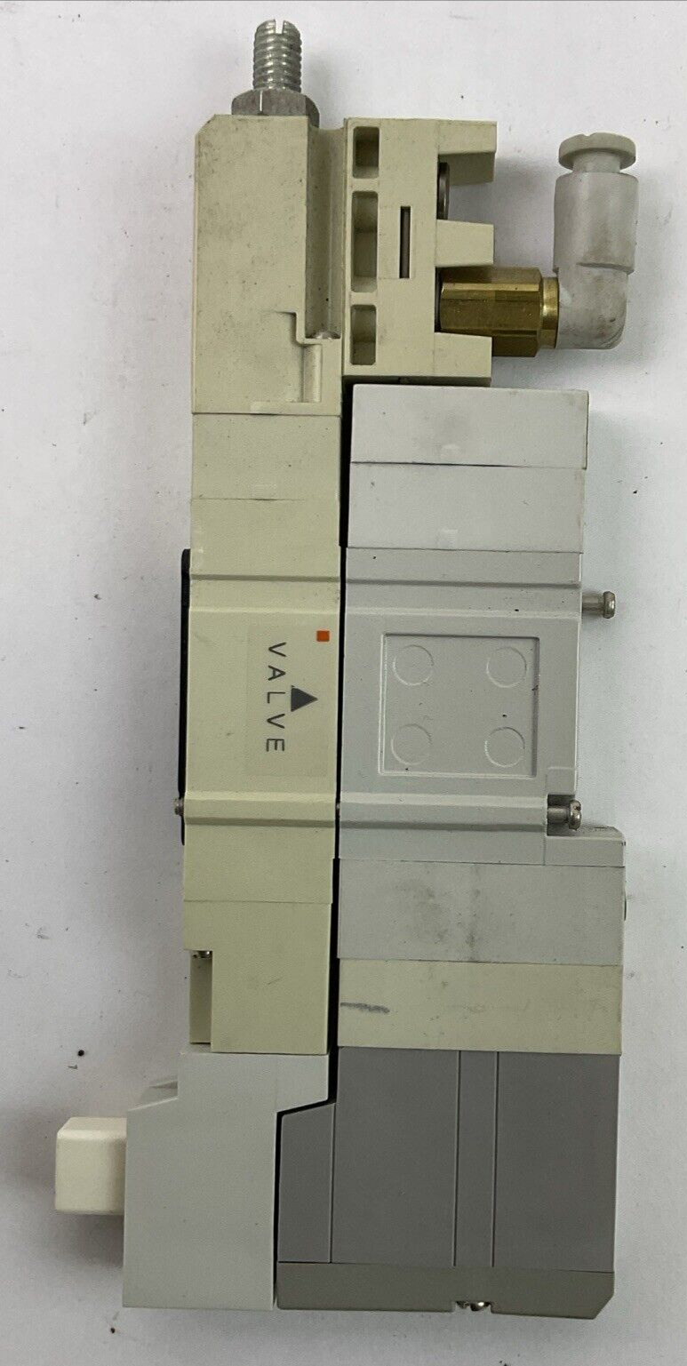 SMC SV1400-5FUD SOLENOID VALVE 24VDC SV1300-N5-A1 INTERFACE REGULATOR 14-100PSI